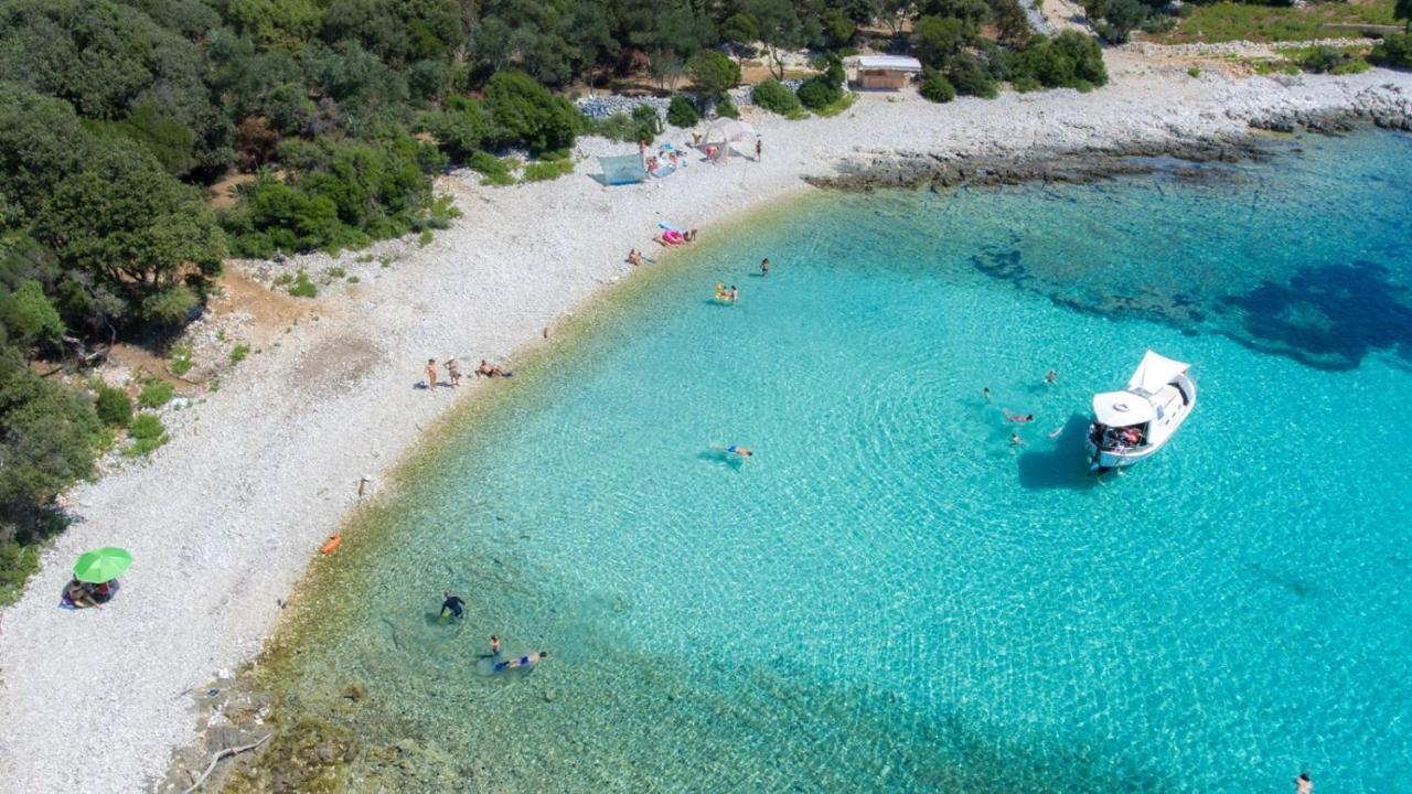 Elegant Apartment Iris Mali Lošinj Buitenkant foto